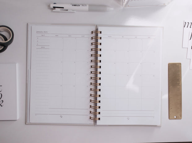 2024 Weekly Agenda | Spiral Planner