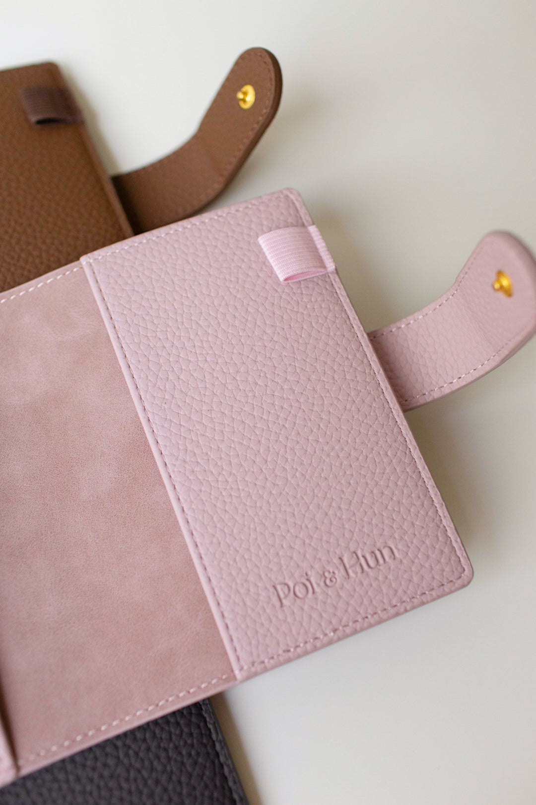Passport Planner Cover | Essential