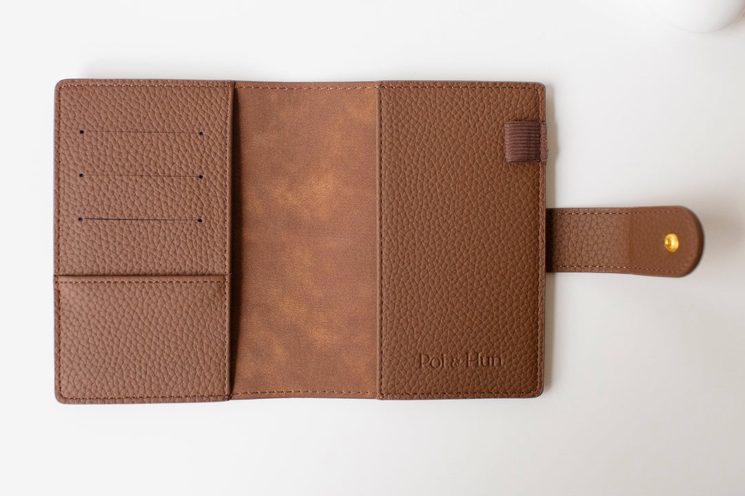 Passport Planner Cover | Essential