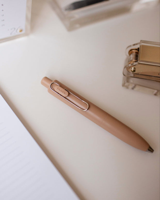 Uniball One P Gel Pen (0.38mm) in Coffee