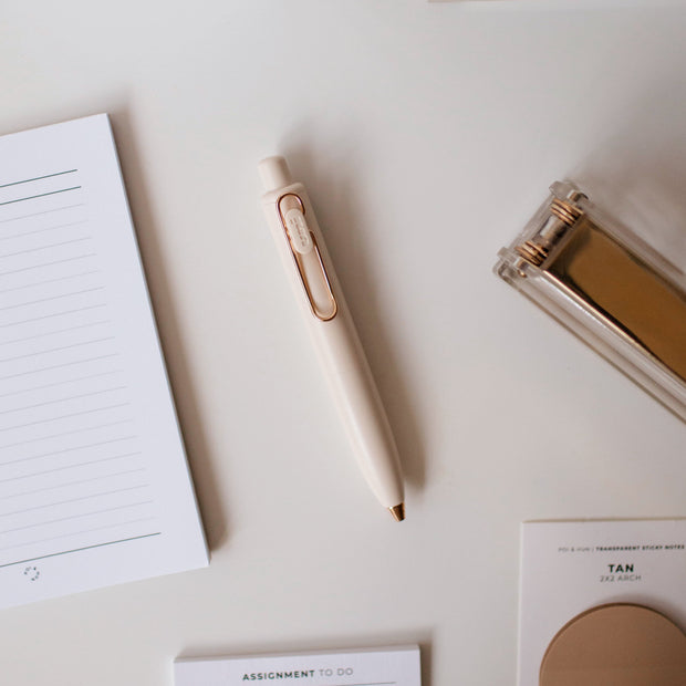 Uniball One P Gel Pen (0.5mm) in Yogurt with Rose Gold Barrel