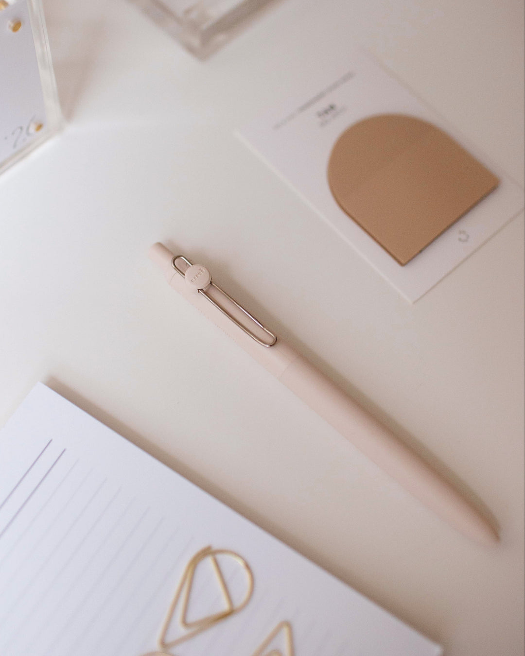 Uniball Zento Gel Pen (0.5mm) in Ivory