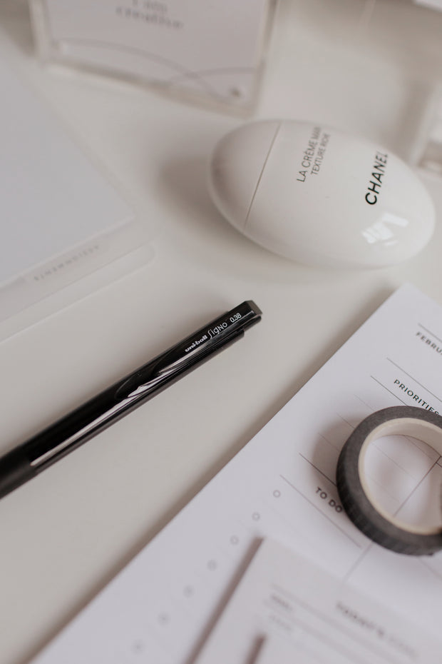 Uniball Signo RT1 Gel Pen (0.38 mm) in Black